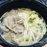 送得很快性价比极高，点的牛肉锅仔，不夸张