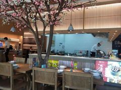 -蜜桃餐厅·伴山(湖滨商业街店)