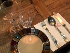 -SISTERS BAR RESTAURANT川意酒馆(嘉善老市H楼店)