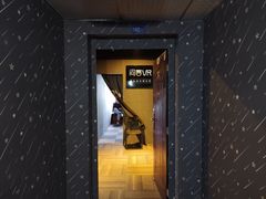 -VR 间客漫·PS电玩·虚拟现实包间游戏电竞(街道口店)