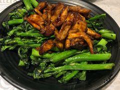 芥兰炒肥叉-粤·向群饭店(龙津东路总店)