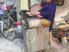 -酒宝荡烧烤(长航局江大路住宅小区店)