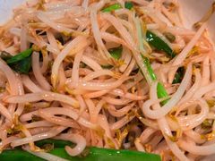 韭菜炒绿豆芽-费大厨辣椒炒肉(黄兴中心广场店)