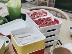 -杨老板·海鲜集市火锅·鲜切牛肉(中防万宝店)