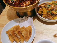 -全牛匠·乐山跷脚牛肉(新中关店)