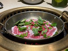 -蚂蚁洞·烤肉大营地(上海静安大悦城店)