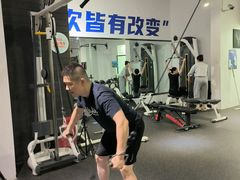 -汗水空间私教健身连锁(SM广场店)