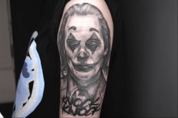 -怪咖纹身刺青