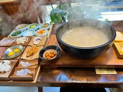 -银米·云南传统过桥米线(双廊黑金冠店)