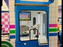 自动抹茶冰淇淋机-廣蓮申·點心便利店(美罗城店)