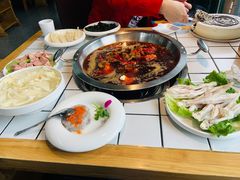 -瓜西西重庆火锅(花溪店)