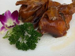 石岐乳鸽-轩记海鲜餐厅·四十五年老字号·经典粤菜(西区彩虹店)