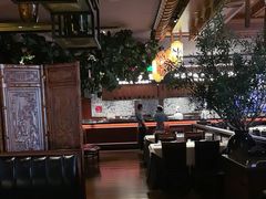 -八府香鸭·啫啫煲(华山路店)