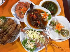 -拉威海鲜市场