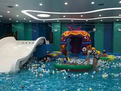 -Swim斯卫姆国际儿童游泳中心(红博中央公园店)