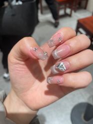 -尤米一站式美甲美睫