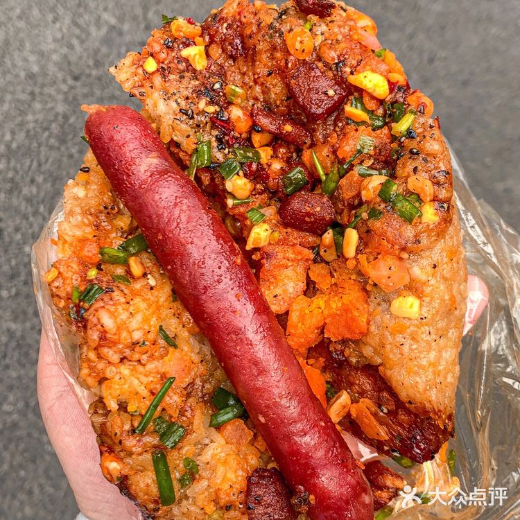 终于在南昌吃到了贵州糯米饭！！好好吃啊[流泪]