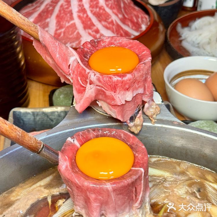 来成都必吃!梁家巷这家和牛寿喜烧自助太绝了!