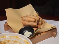 蟹粉豆腐-卯时·龙光雅宴·精致锡帮菜(惠山古镇店)