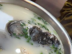 -雪湖煜辰鱼头老店(雪野湖店)