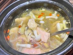4小时的土鸡汤-江太极江浙菜(马桥万达广场店)