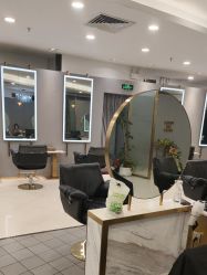 点击看大图 -八佰伴8008星级形象店