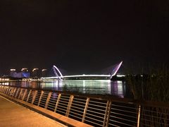 -南京眼步行桥