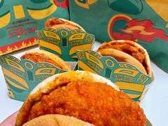 巴适得板火锅风味麦辣鸡腿堡-麦当劳(静安寺店)