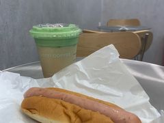 美式黑椒热狗-库迪咖啡(乐淘里地下商业街店)