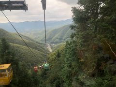 -浙东第一尖雪山欢乐谷