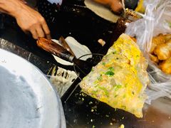 -正宗杂粮煎饼香软鸡蛋饼