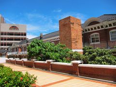 -香港大学
