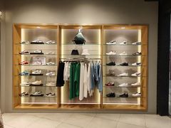 -Onitsuka Tiger(港汇恒隆广场店)