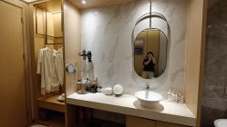 -香港倾城国际·美容美体中心