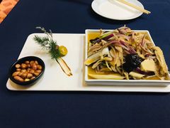 -伊带伊路新疆美食府(呼家楼店)