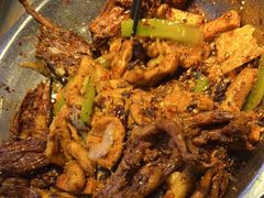 -嘎嘎鸭下巴·爆辣干锅(明教寺店)