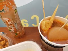 -全家便利店(宜山路站店)
