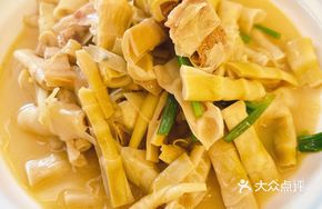Wild Bamboo Shoots with Salted Pork
