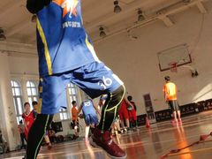 -育华篮球培训(新华路校区)