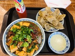 老北京炸灌肠-门框胡同百年卤煮(新街口店)