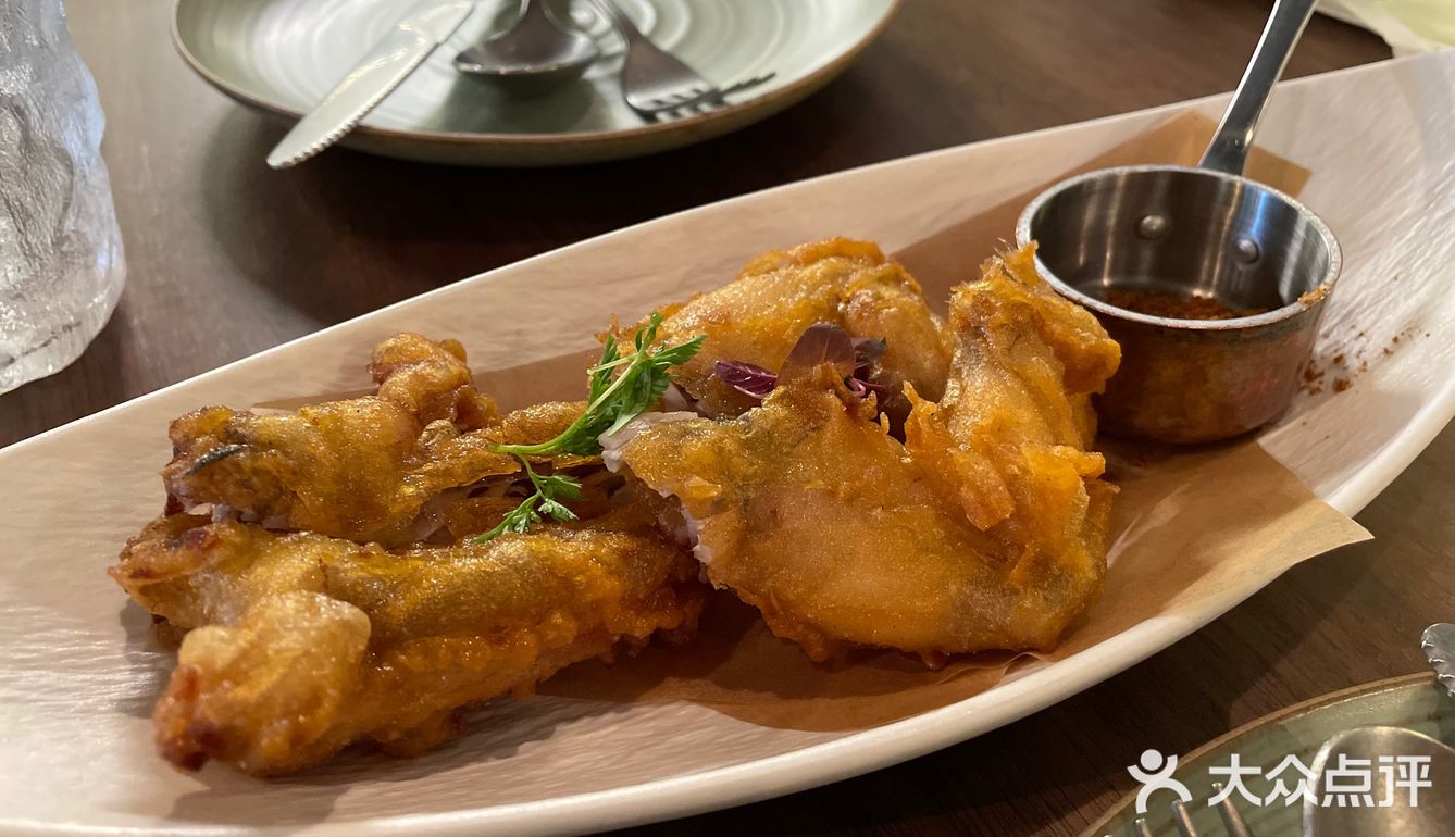 运河映巷里的宝藏brunch？老板娘说他们是酒吧！