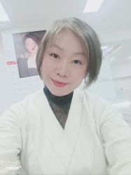 -米娜护肤造型