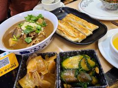 老北京褡裢火烧-吴记百姓菜馆·北京菜·烤鸭(故宫店)