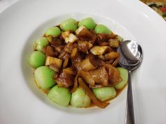 葱烧鱼唇-咸亨酒店(和平店)