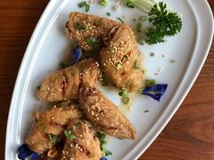 -Chom Cafe and Restaurant