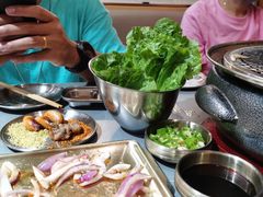 -围炉肉舍•炭烤活鳗•丹东海鲜烤肉(步行街店)