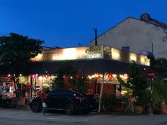 -大树下海鲜饭店