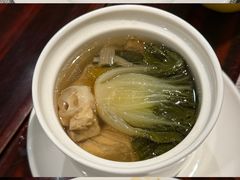 -广州万富希尔顿酒店·感趣自助餐厅·金秋蟹宴生蚝海鲜刺身