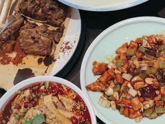 -川流不息·地道川菜·小龙虾(松东路店)