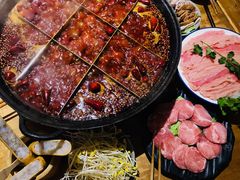 -白乐天毛肚火锅馆(解放碑店)
